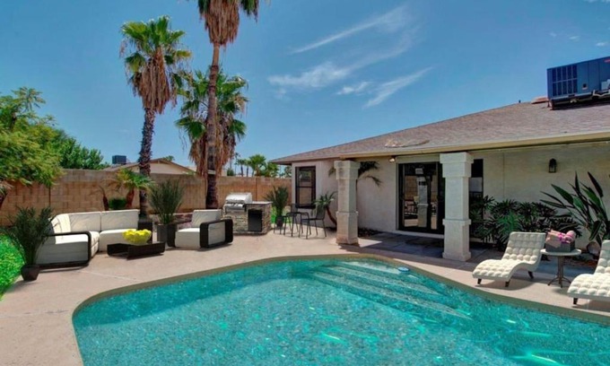 Paradise Valley Village House | Kierland Villa · North Scottsdale Home w/Pool~Walk to Kierland Area