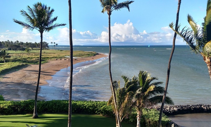 Kihei Condo | Kihei Oceanfront Remodeled 3 Bedroom! Million Dollar Views with Sounds of Surf