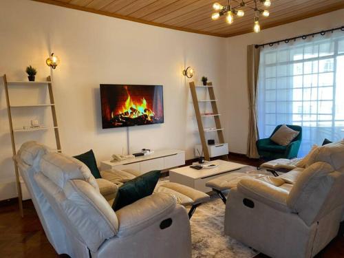 Kilimani Apartment | Kilimanis Stylish Retreat-Near Malls, Restaurants and hotels