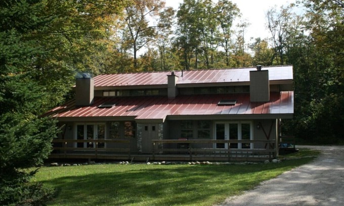 Killington Ski Chalet | Killington Chalet - Ideal Location, Hot Tub