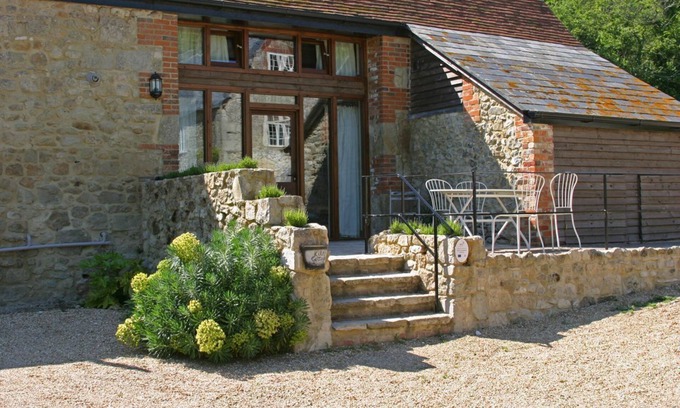 Sandown Cottage | Kiln Cottage sleeping up to 4 on The Garlic Farm on the Isle of Wight