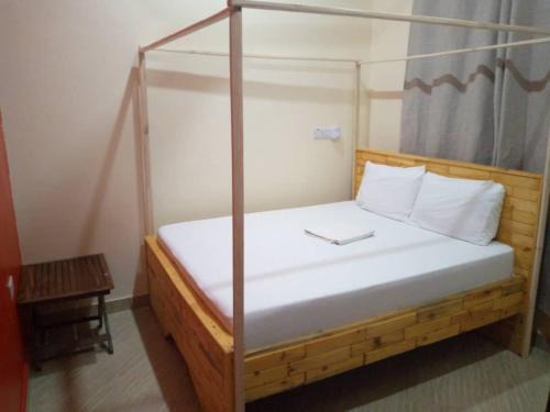 Kigamboni Hotel | KimyaKimya Pub & Lodge