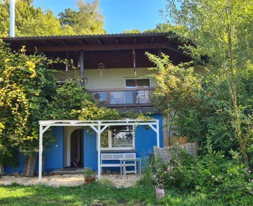 Steisslingen Apartment | Kinder- und Hundeparadies mit großem eingezäunten Garten
