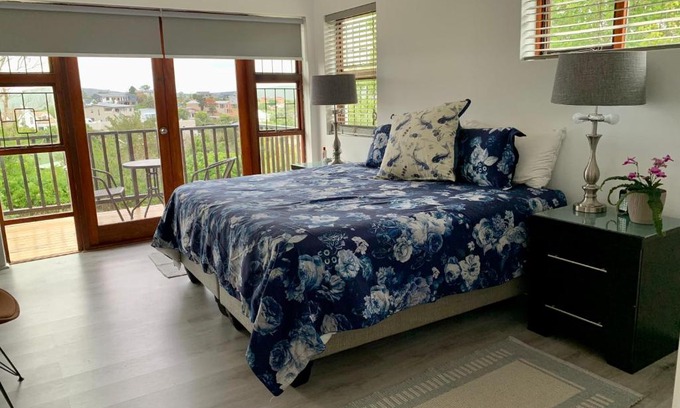 Paradise Apartment | Kindred Spirit Guest Suites
