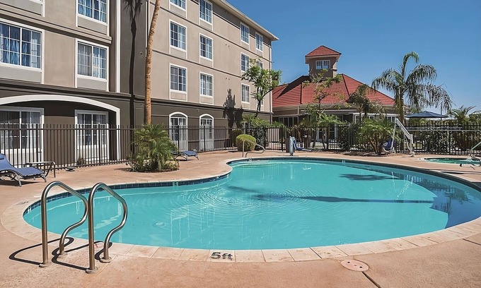 Ahwatukee Foothills Hotel | King Bed Room at La Quinta Inn & Suites, Pet-Friendly, Near Phoenix Zoo