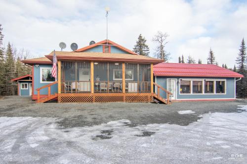 Sterling Cabin | King Cabin -Full Kitchen + Laundry Kenai Retreat