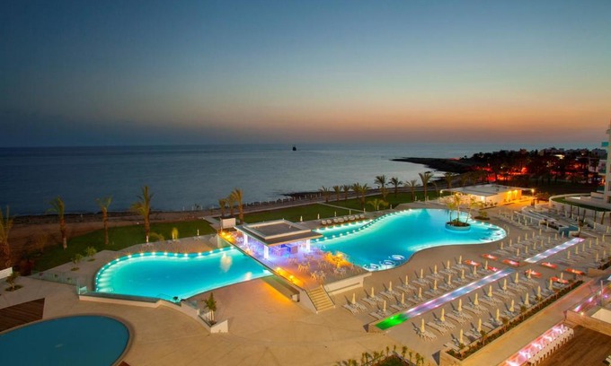 Chlorakas Resort | King Evelthon Beach Hotel & Resort