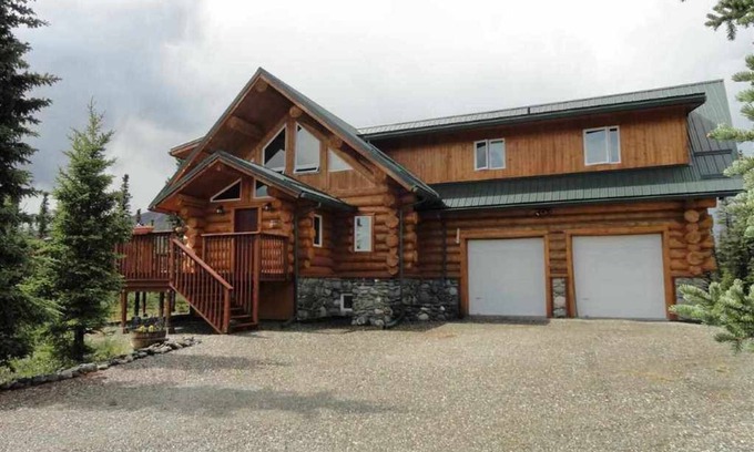 McKinley Park Cabin | King's Deer Lodge in Denali