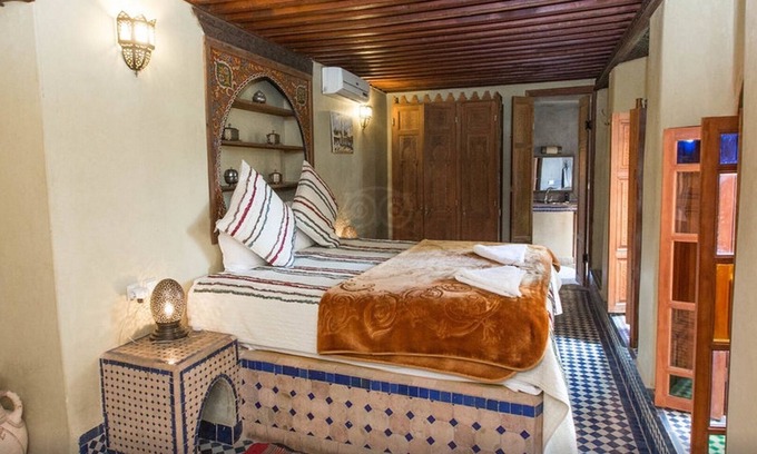 Ain Azlitan Bed & Breakfast | King Size Bed, Riad Layalina Fes: Pool, 360° View & Free Secure Parking at Foot