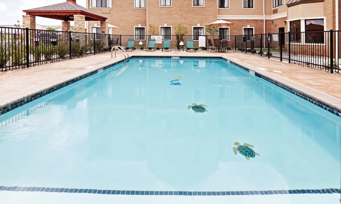 Oklahoma City Condo | King Suite. Free Breakfast. Outdoor Pool, Gym, Business Center.