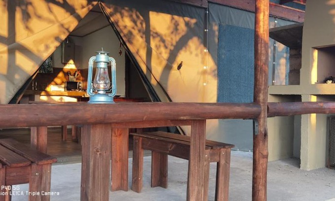 KwaMazambane Cabin | Kingfisher Bush Lodge