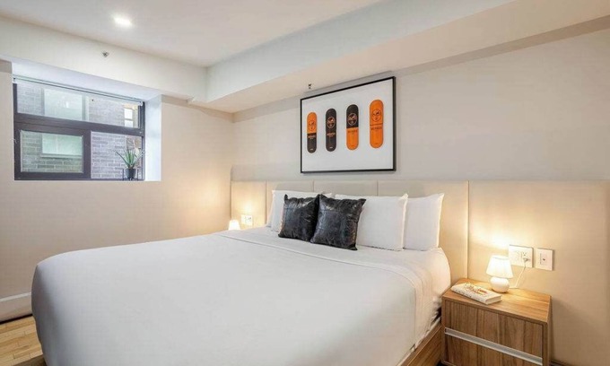 Gay Village House | Kinghaus – Core Montreal Escape