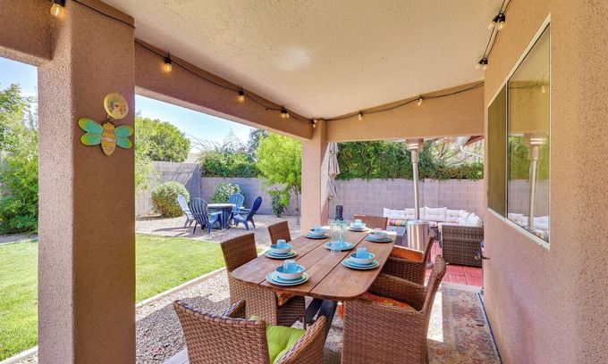 Kingman House | Kingman Family Home: Yard, Grill & Room to Relax!