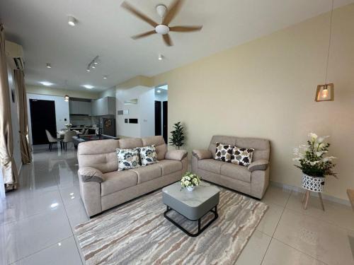 Central District Apartment | Kings Bay Country Garden 3 Bedroom