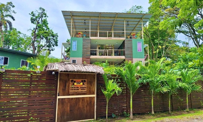 Puerto Viejo de Talamanca Apartment | Kingston Casitas Private 3rd Flr, #5 with AC, Free Bikes…