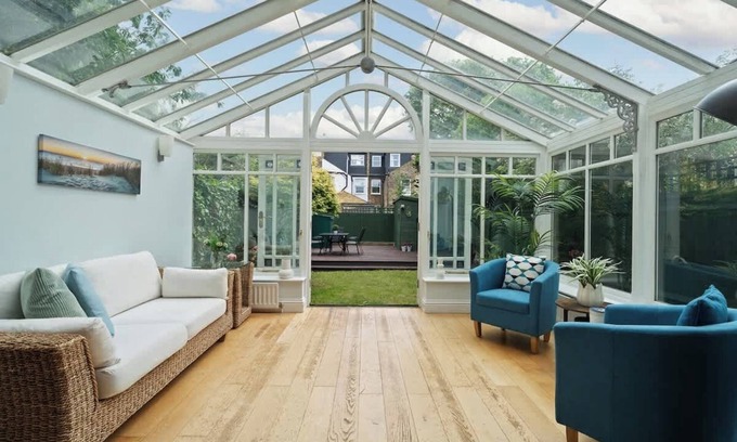 Canbury House | Kingston 3BR | Relaxed Comfort for Family & Work