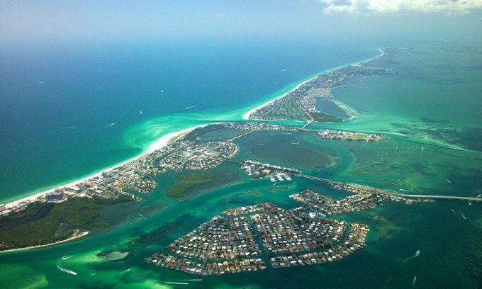 Saint Armands Key Condo | Kingston Arms 21B by FVC