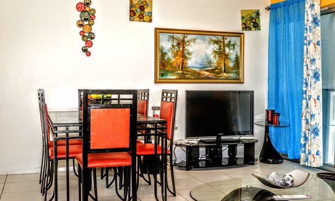 Beverly Hills Apartment | Kingston Embassy Suite