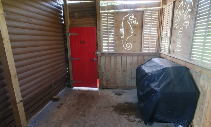 Whangaruru House | Kirikiri Pawhaoa nBeautiful Beach Front Property Balnd BaynWhangaruru Habour n