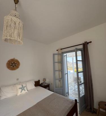 Paros Apartment | Kirki Rooms on the Hill