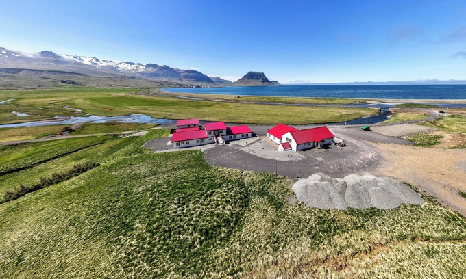 Grundarfjordur House | Kirkjufell Guesthouse and Apartments