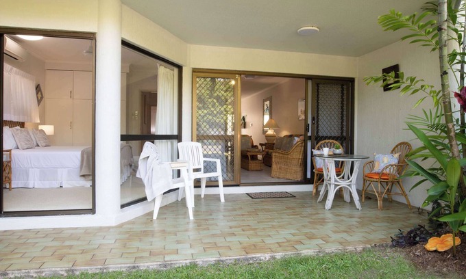 Wongaling Beach Apartment | Kirrama 2 ~ Pool & across road to beach