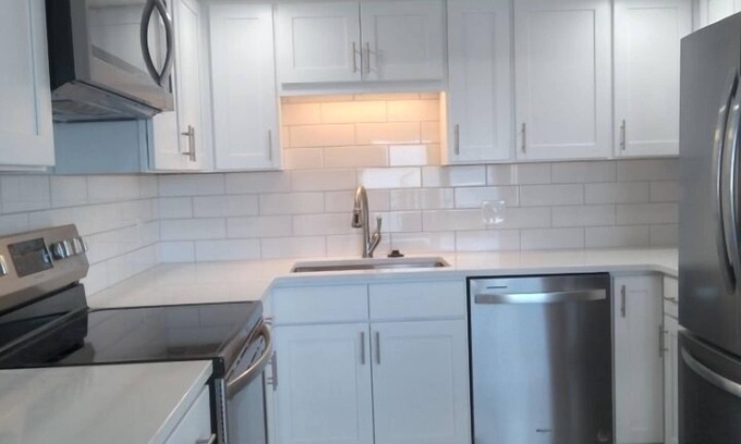Orange Beach Condo | KITCHEN REMODELED, CEILINGS RETEXTURED, FRESH PAINT - JULY 20-24 RATES REDUCED