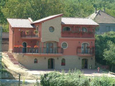 Pilisszentivan Bed & Breakfast | Kitty Panzió