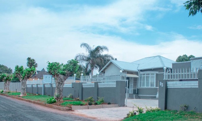 Ekurhuleni House | KK GUEST HOUSE