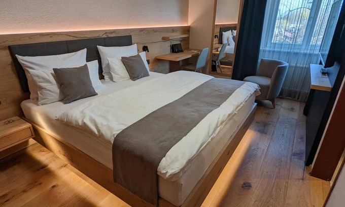 Markdorf Ski Chalet | Klassik Doppelzimmer - Wirthshof 4-hotel Chalets Beim Bodensee