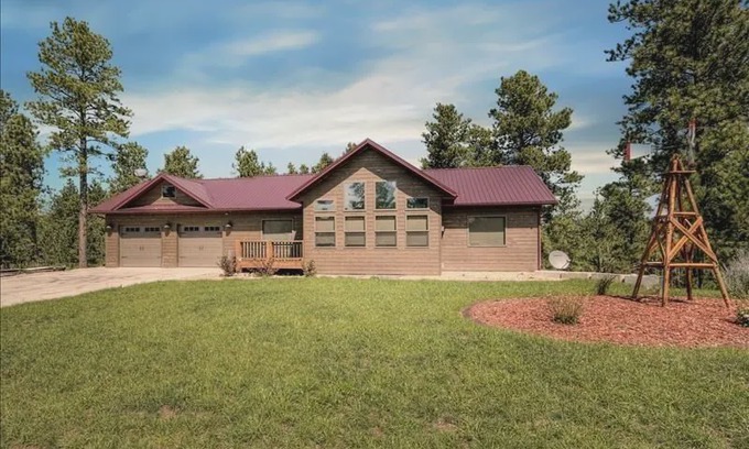 Deadwood Cabin | Klassy Lodge in Sturgis