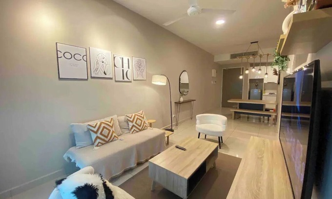 Kuala Lumpur City Centre Condo | KLCC view with Netflix & 100MB/s WiFinn