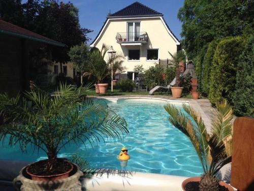 Glienicke/Nordbahn Apartment | Kleine Fewo im Grünen