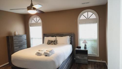 Oakdale House | Knight's Vacation Property - Charlotte, NC