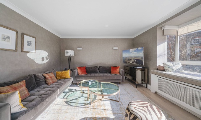 Brompton & Hans Town Apartment | Knightsbridge 3 bed/2 baths