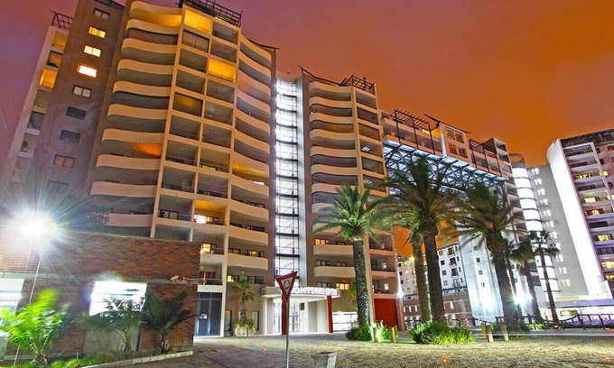Century City Apartment | Knightsbridge 407 - Three Bedroom Apartment, Sleeps 6