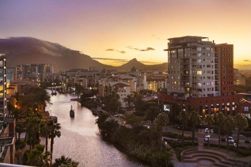 Century City Apartment | Knightsbridge E701