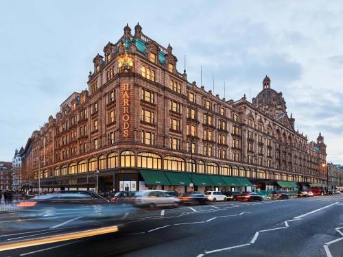 Brompton & Hans Town Apartment | Knightsbridge Residences by Heavenly Stays