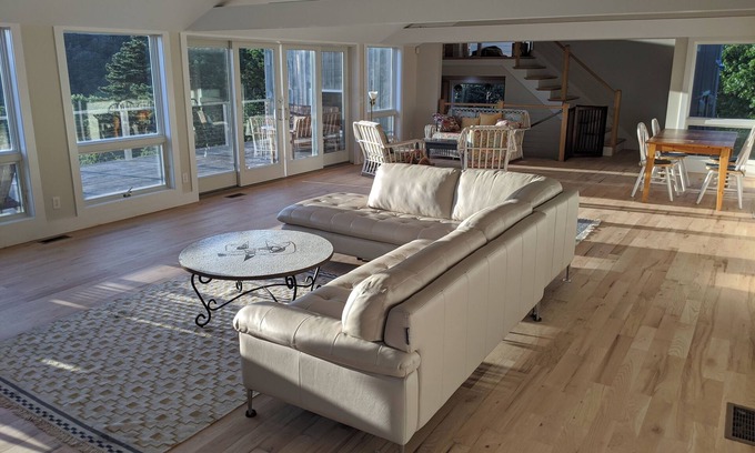 Truro House | Knockout Modern, Sweeping Views, Beach Walk