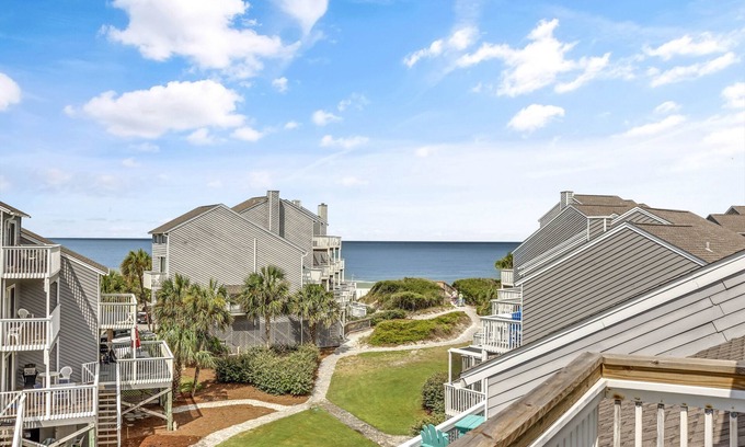 Port St. Joe House | Knot on Call ~ Ocean Views ~ Spacious 3BR ~ Sleeps 8 ~ Steps to Beach ~ Dogs OK