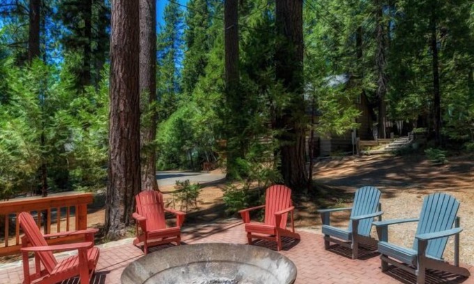 West Village Cabin | Knotty Pines Cabins