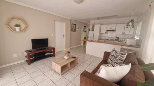 Knysna Apartment | Knysna Nessie