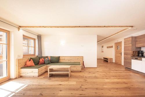 Campo Tures Apartment | Kofler zw den Wänden Apt Zirm