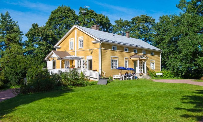 Lohja Bed & Breakfast | Koivulan Kartano