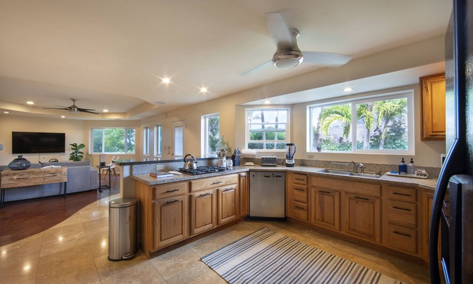 Hawaii Kai House | Koko Head Casa - Hip Modern Home Close to Hanauma Bay and Koko Crater