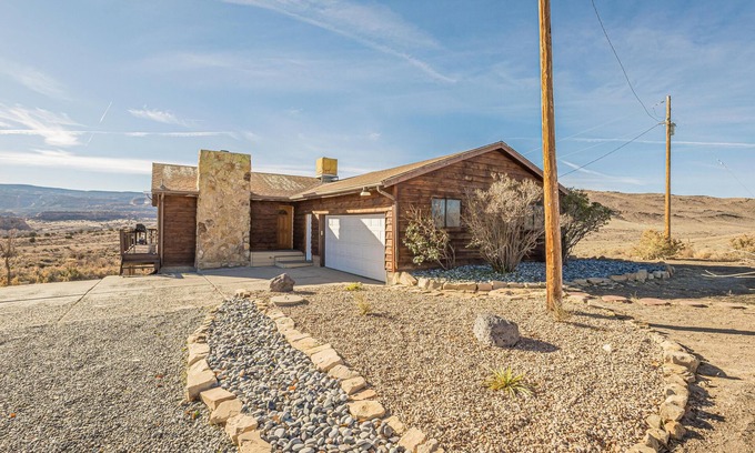 Loma House | Kokopelli I: Hike, Relax, Enjoy the Views