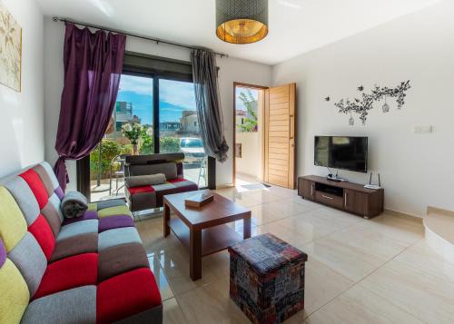 Pegeia Apartment | Kolderen Coral Bay 6