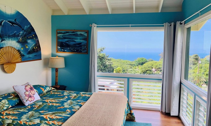 Honalo House | Kona Coffee Mountain Getaway, in Holualoa