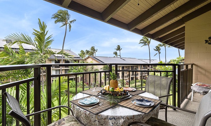Kailua-Kona Condo | KONA MAKAI 5-303 BEAUTIFUL THIRD FLOOR UNIT IN OCEANFRONT COMPLEX, HAS A/C!!!
