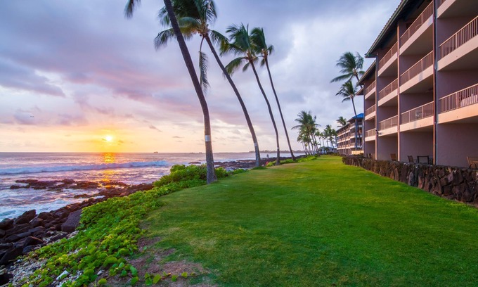 Historic Kailua Village Condo | Kona Reef, A Raintree Vacation Club Resort